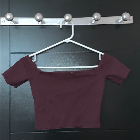 Aritzia off the shoulder crop top - Picture 2 of 2